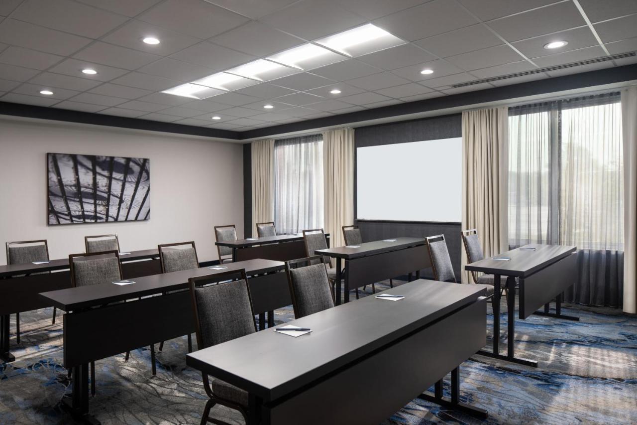 Fairfield Inn & Suites By Marriott Cleveland Tiedeman Road Brooklyn Exteriér fotografie
